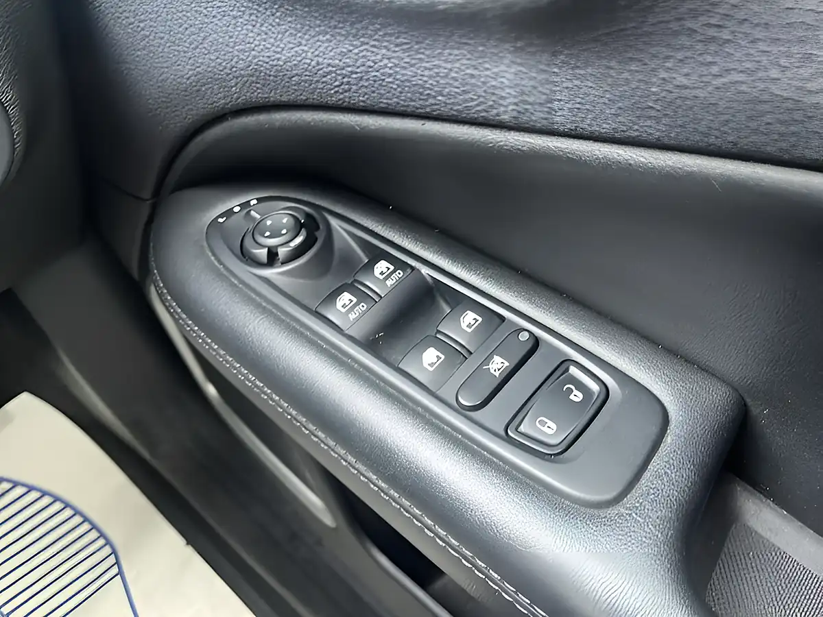 Used 2019 Jeep Compass Night Eagle Grey - Interior and Exterior details 18