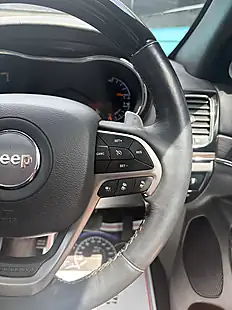 Used 2019 Jeep Grand Cherokee Overland Granite Grey - Interior and Exterior details 12