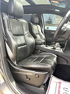 Used 2019 Jeep Grand Cherokee Overland Granite Grey - Interior and Exterior details 5