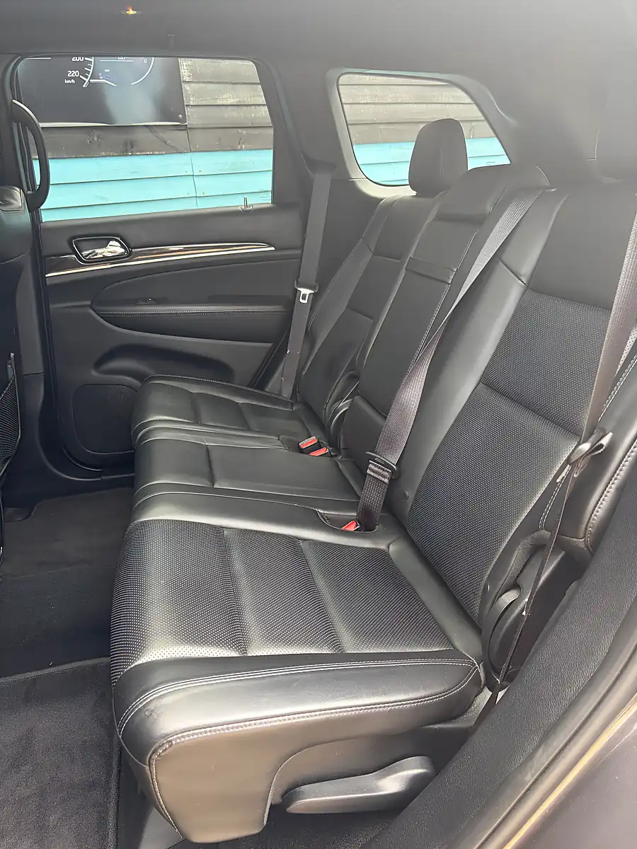 Used 2019 Jeep Grand Cherokee Overland Granite Grey - Interior and Exterior details 7