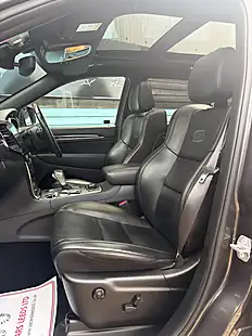 Used 2019 Jeep Grand Cherokee Overland Granite Grey - Interior and Exterior details 8