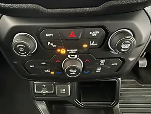 Used 2019 Jeep Renegade Limited Granite Crystal Grey - Interior and Exterior details 17