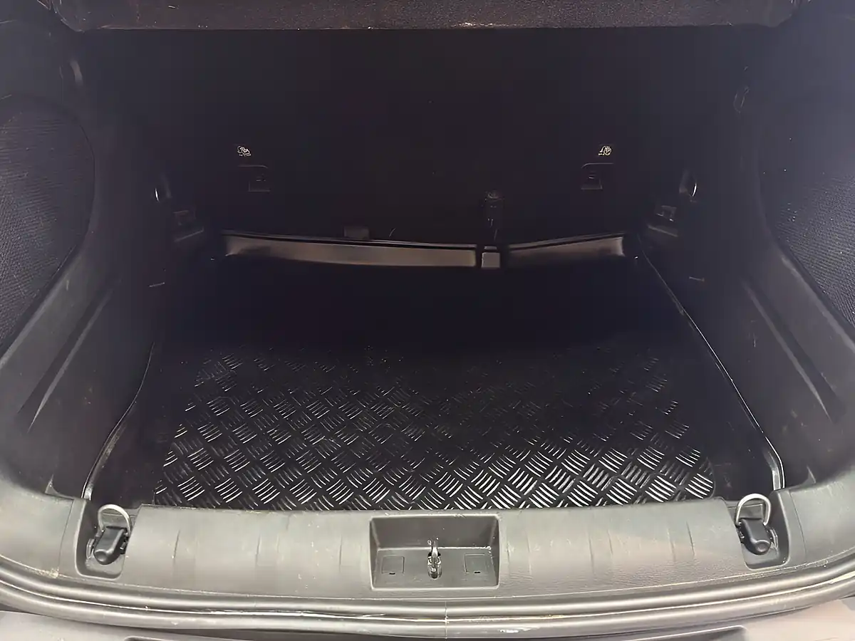 Used 2019 Jeep Renegade Limited Granite Crystal Grey - Interior and Exterior details 19
