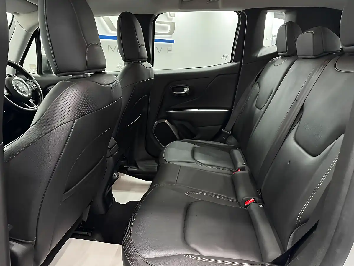 Used 2019 Jeep Renegade Limited Grey - Interior and Exterior details 17