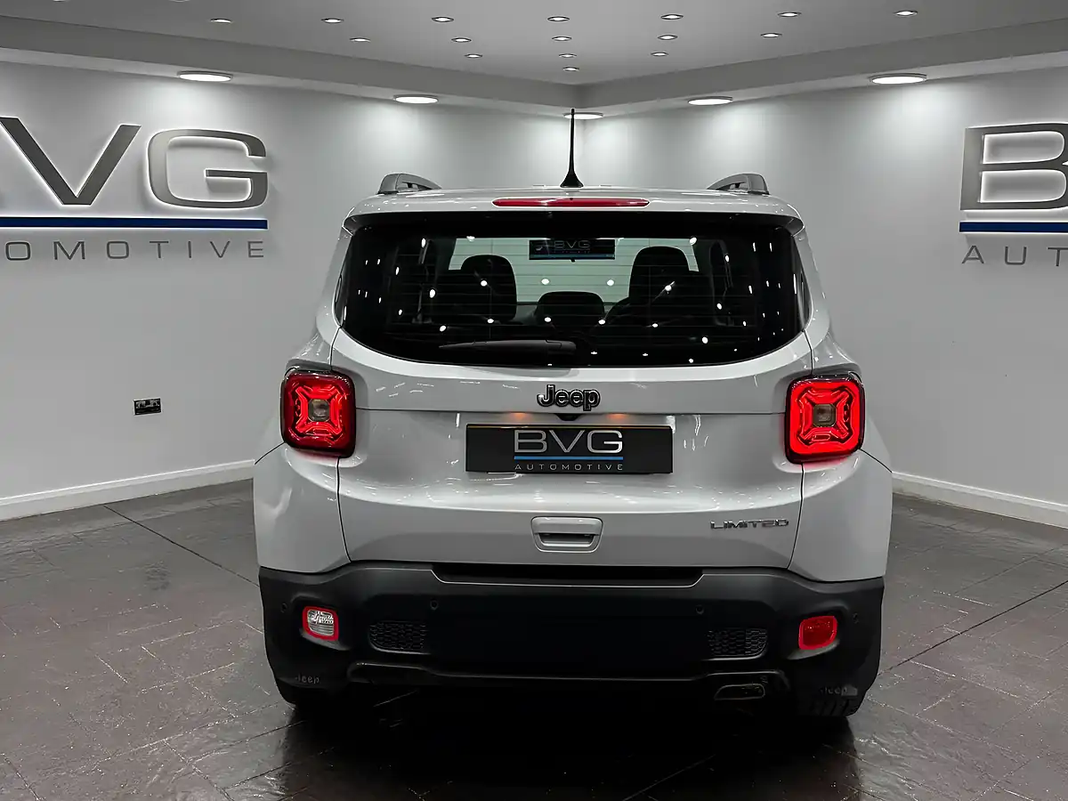 Used 2019 Jeep Renegade Limited Grey - Interior and Exterior details 8