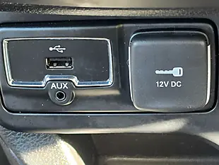 Used 2019 Jeep Renegade Night Eagle Black - Interior and Exterior details 16