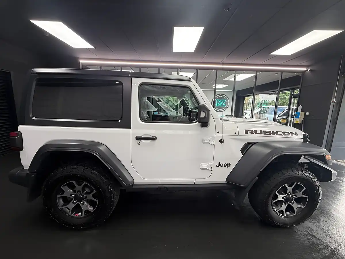 Used 2019 Jeep Wrangler Rubicon White - Interior and Exterior details 12