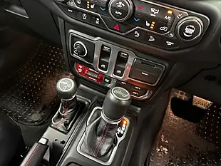 Used 2019 Jeep Wrangler Rubicon White - Interior and Exterior details 15
