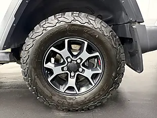 Used 2019 Jeep Wrangler Rubicon White - Interior and Exterior details 16