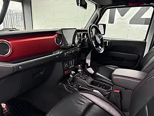 Used 2019 Jeep Wrangler Rubicon White - Interior and Exterior details 4