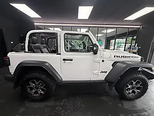 Used 2019 Jeep Wrangler Rubicon White - Interior and Exterior details 7