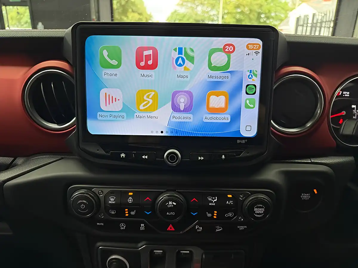 Used 2019 Jeep Wrangler Rubicon White - Interior and Exterior details 8