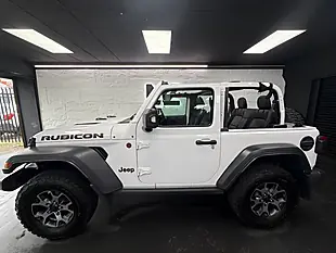 Used 2019 Jeep Wrangler Rubicon White - Interior and Exterior details 9