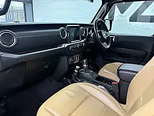 Used 2019 Jeep Wrangler Sahara Black - Interior and Exterior details 10