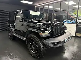 Used 2019 Jeep Wrangler Sahara Black - Interior and Exterior details 5