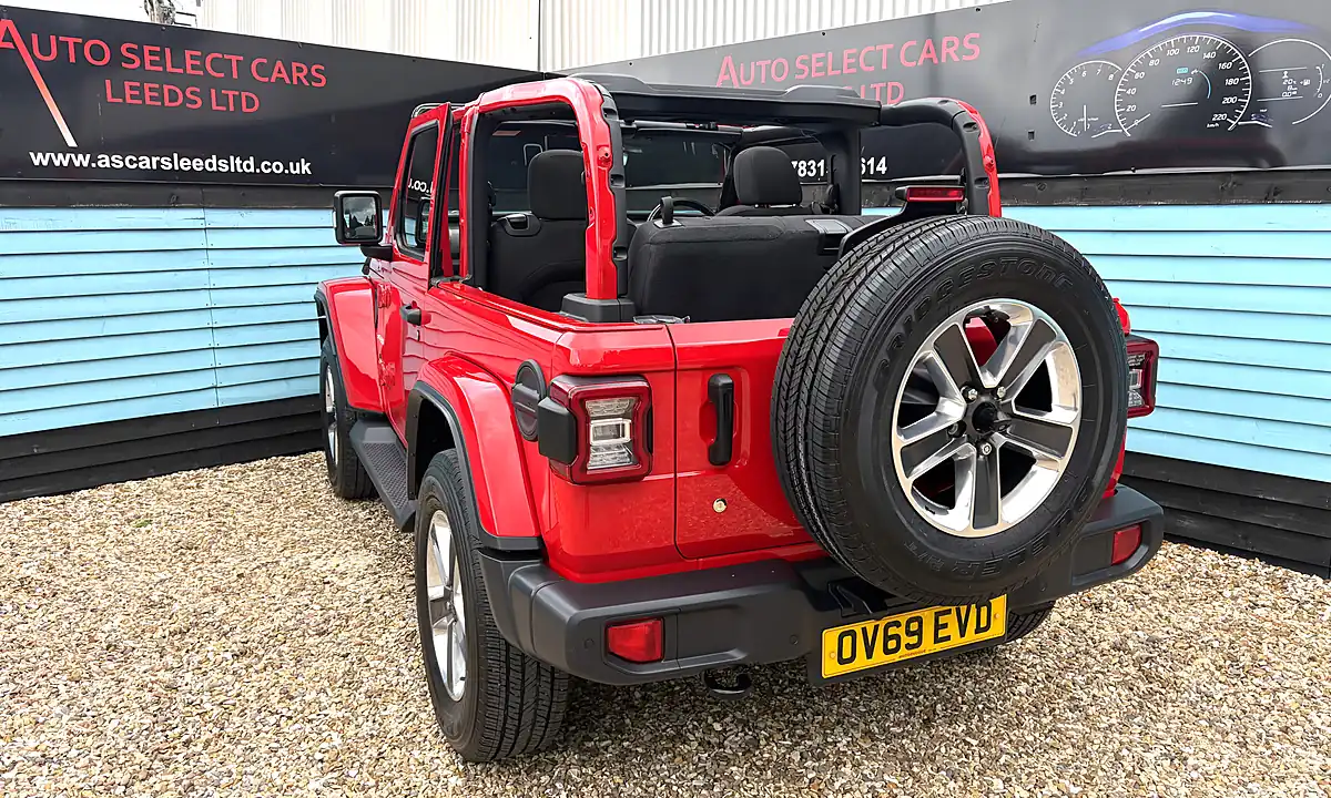 Used 2019 Jeep Wrangler Sahara Firecracker Red - Interior and Exterior details 4