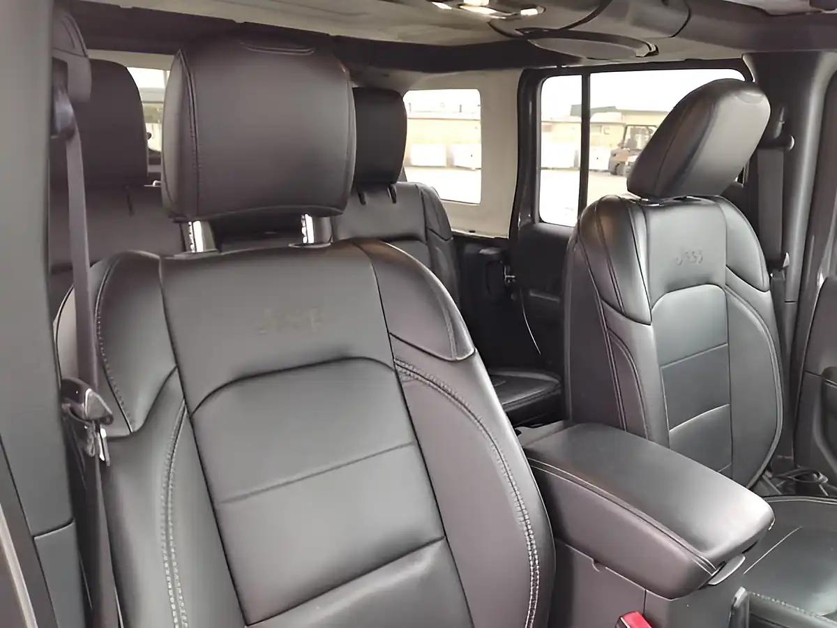 Used 2019 Jeep Wrangler Sahara Grey - Interior and Exterior details 12