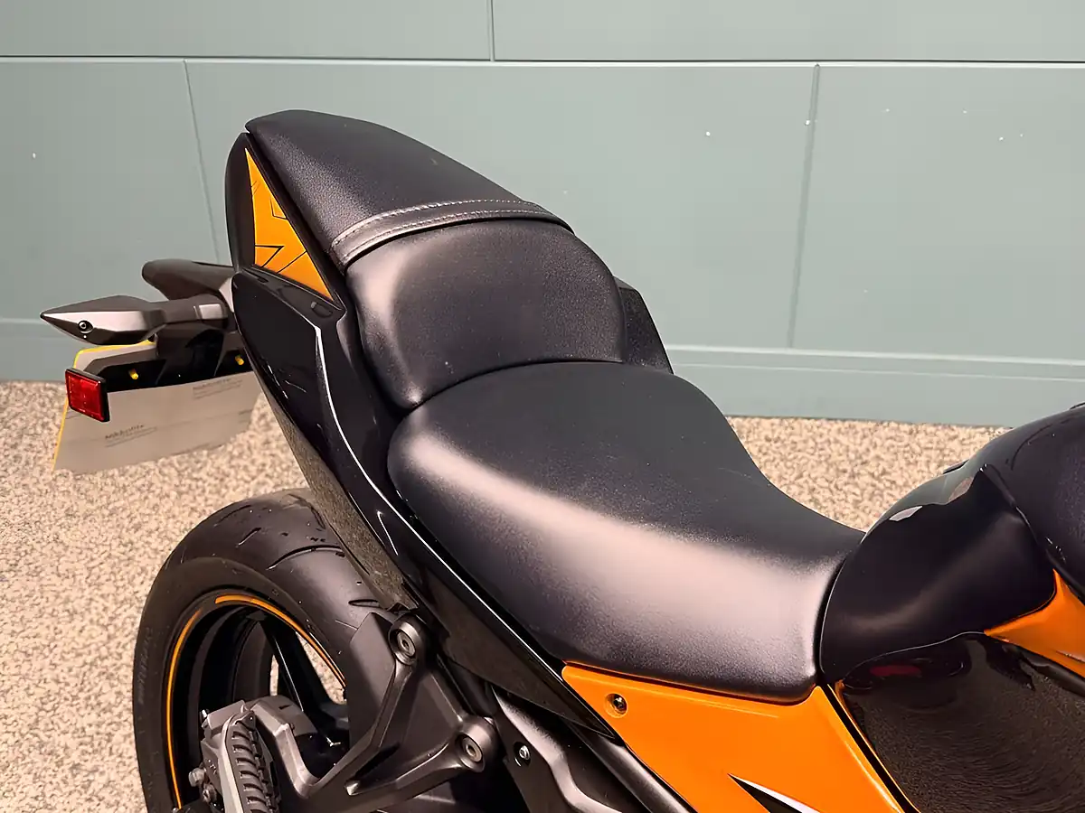 Used 2019 Kawasaki Ninja 650 Super Sports Orange - Interior and Exterior details 13