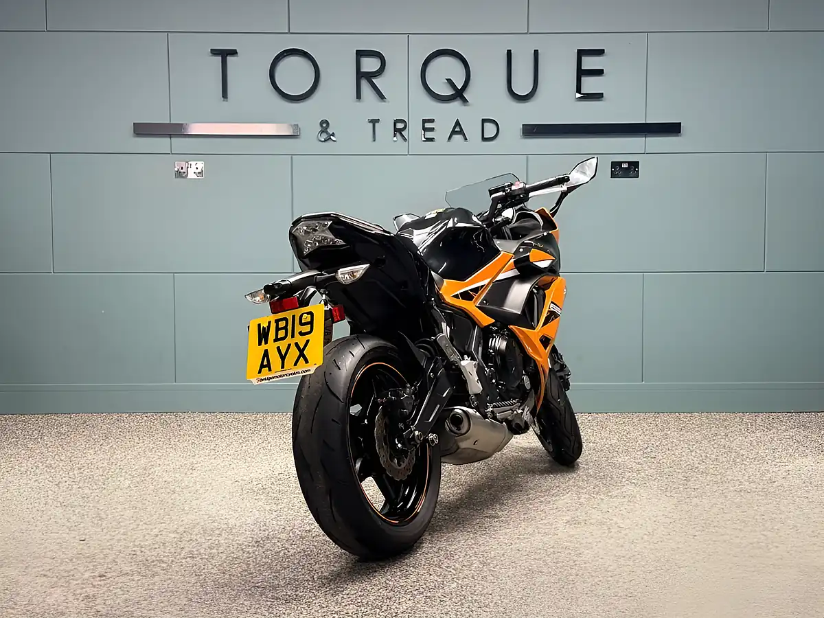 Used 2019 Kawasaki Ninja 650 Super Sports Orange - Interior and Exterior details 4