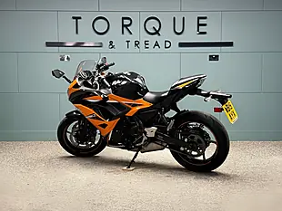 Used 2019 Kawasaki Ninja 650 Super Sports Orange - Interior and Exterior details 7