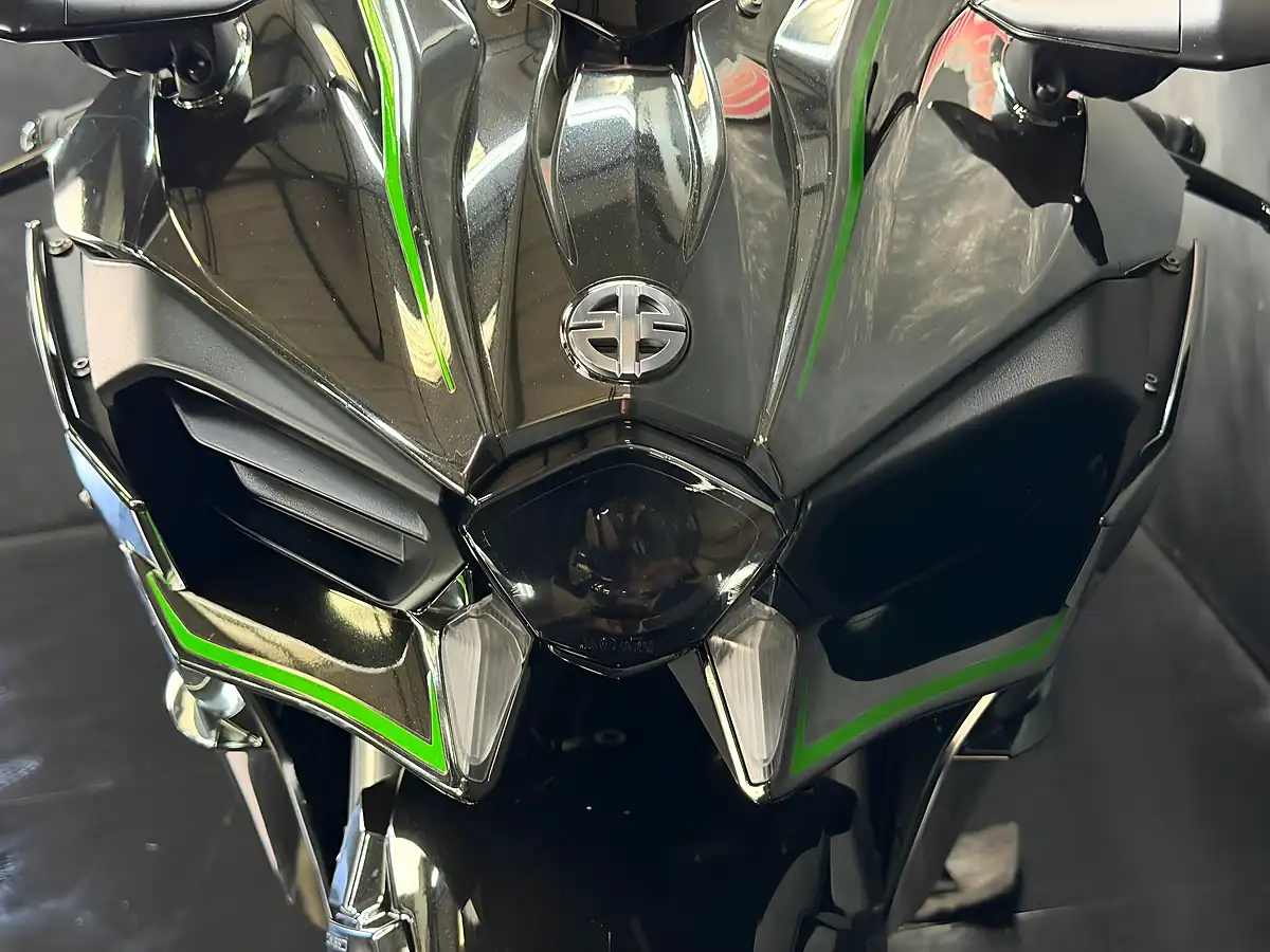 Used 2019 Kawasaki Ninja H2 1000 Grey - Interior and Exterior details 10
