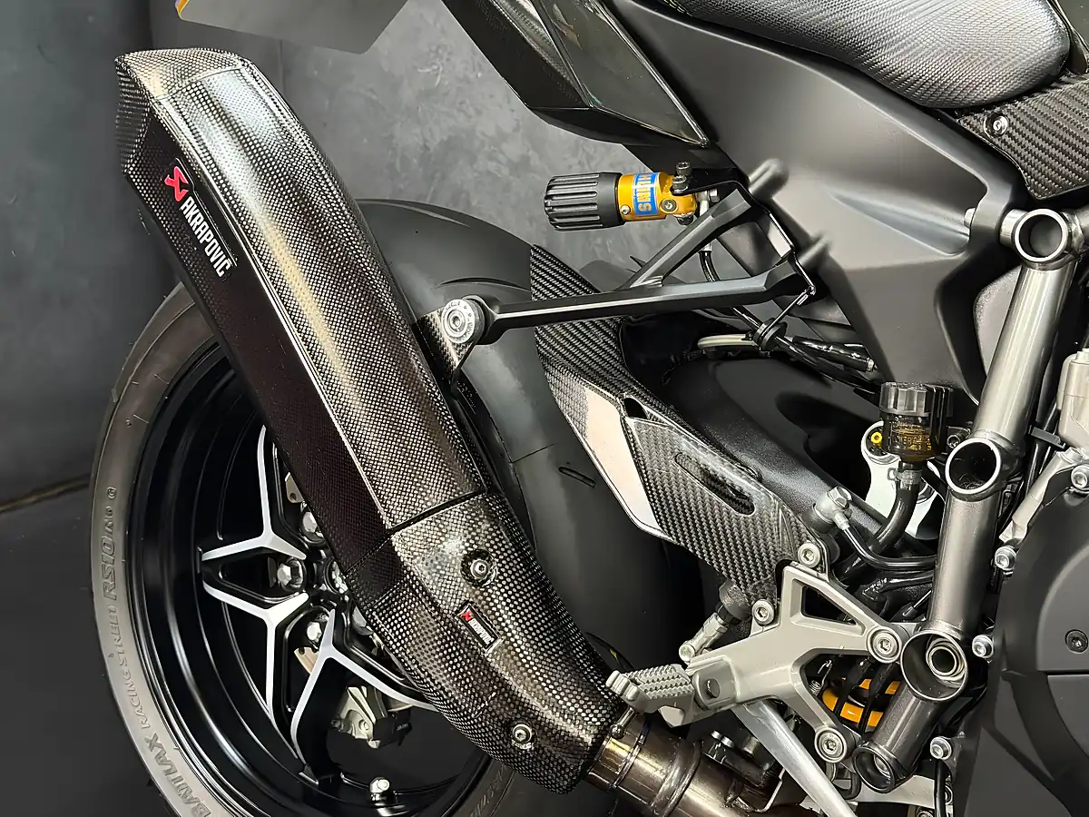 Used 2019 Kawasaki Ninja H2 1000 Grey - Interior and Exterior details 13