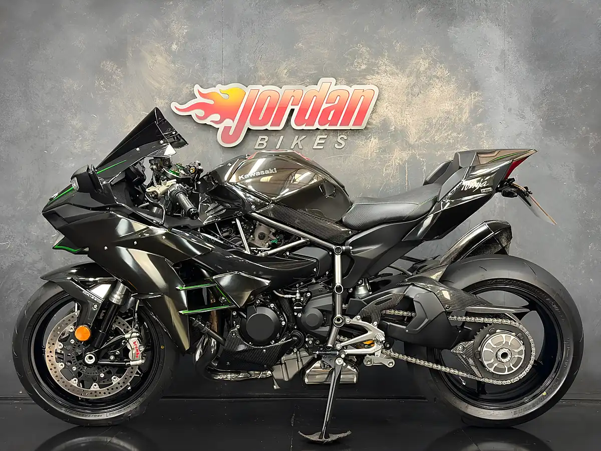Used 2019 Kawasaki Ninja H2 1000 Grey - Interior and Exterior details 2