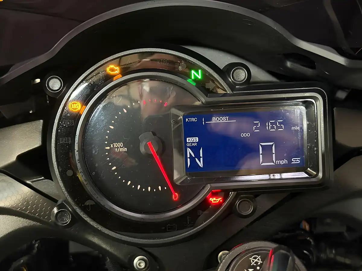Used 2019 Kawasaki Ninja H2 1000 Grey - Interior and Exterior details 3