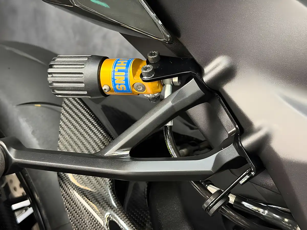 Used 2019 Kawasaki Ninja H2 1000 Grey - Interior and Exterior details 7