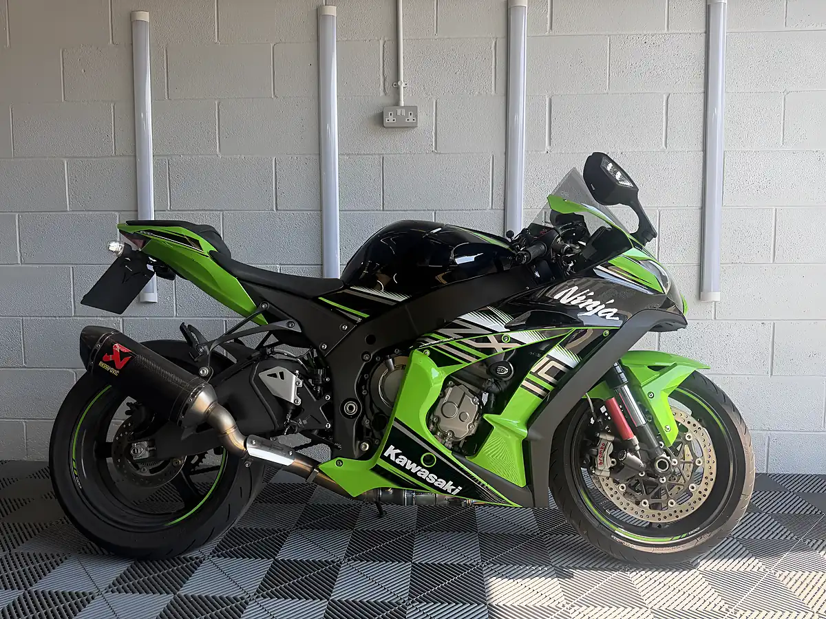 Used 2019 Kawasaki Ninja ZX-10R Krt Replica Green - Front View