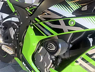 Used 2019 Kawasaki Ninja ZX-10R Krt Replica Green - Interior and Exterior details 12
