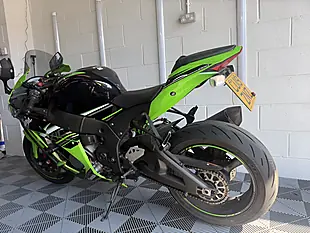 Used 2019 Kawasaki Ninja ZX-10R Krt Replica Green - Interior and Exterior details 15
