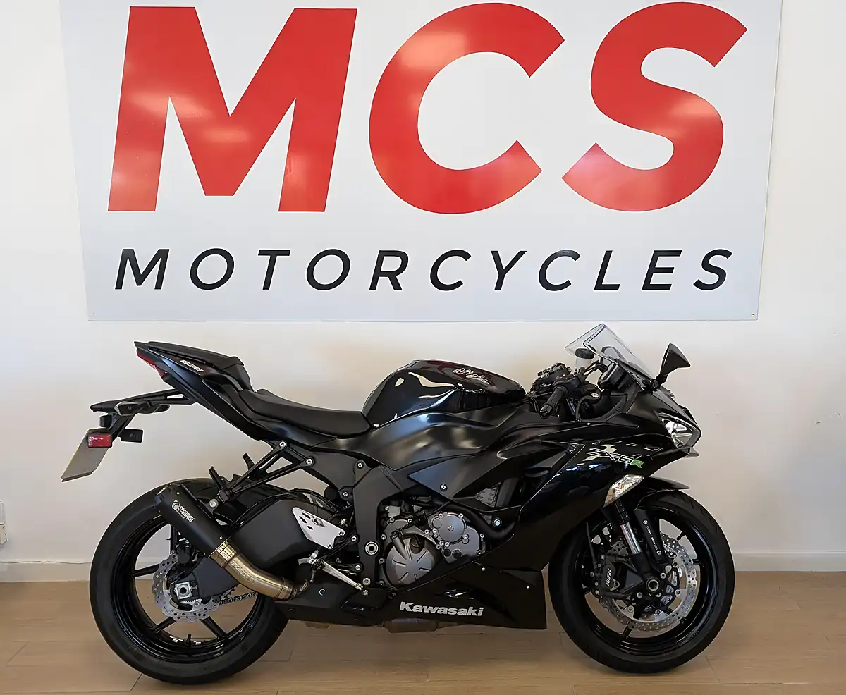 Used 2019 Kawasaki Ninja ZX-6R Black - Front View