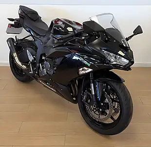 Used 2019 Kawasaki Ninja ZX-6R Black - Interior and Exterior details 6
