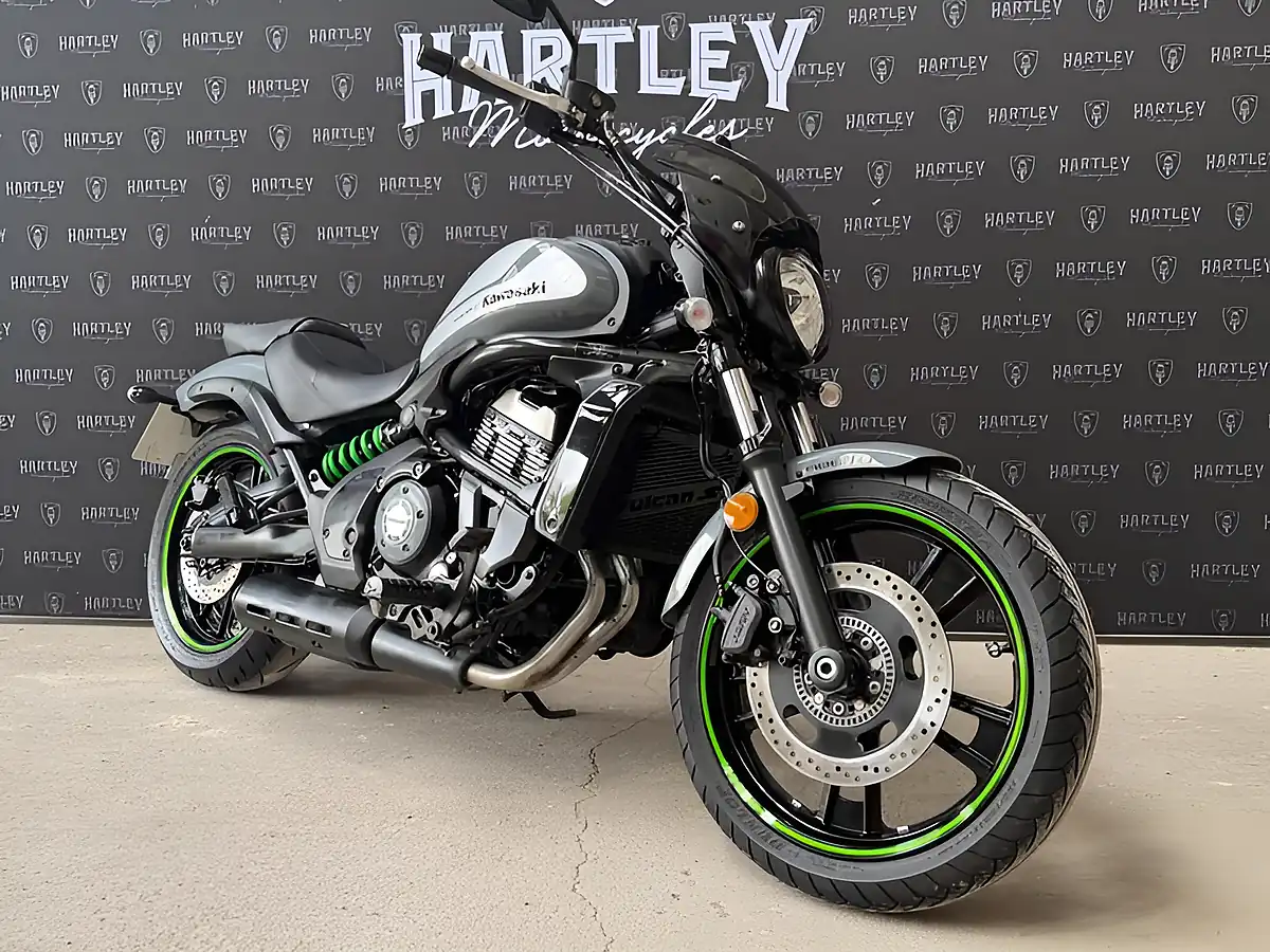Used 2019 Kawasaki Vulcan S Café Grey / Silver - Interior and Exterior details 2