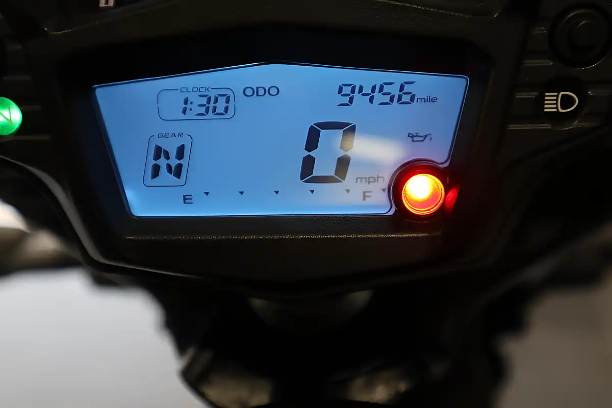Used 2019 Kawasaki Vulcan S Green - Interior and Exterior details 17