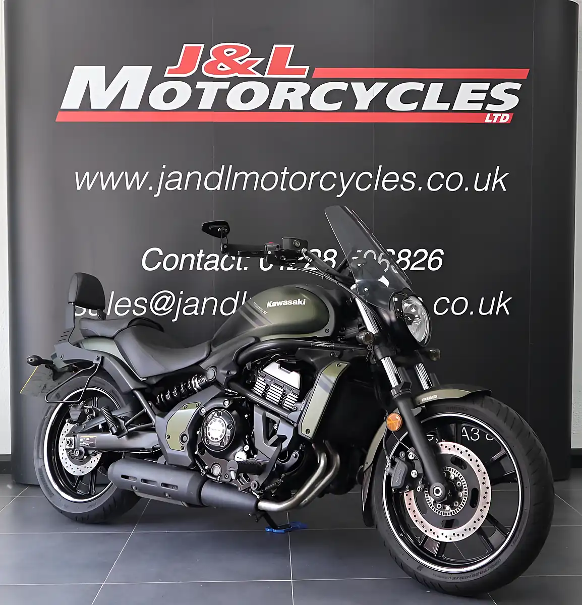 Used 2019 Kawasaki Vulcan S Green - Interior and Exterior details 3