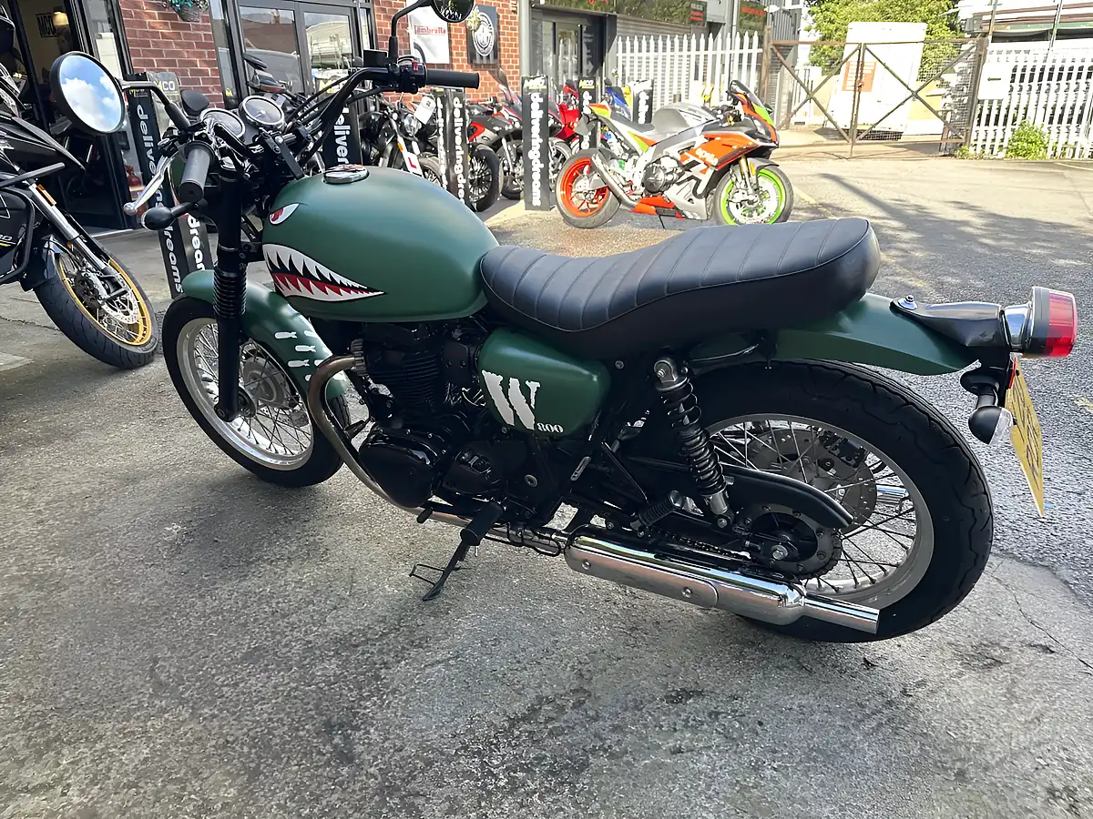 Used 2019 Kawasaki W800 Classic Ej Green - Interior and Exterior details 19