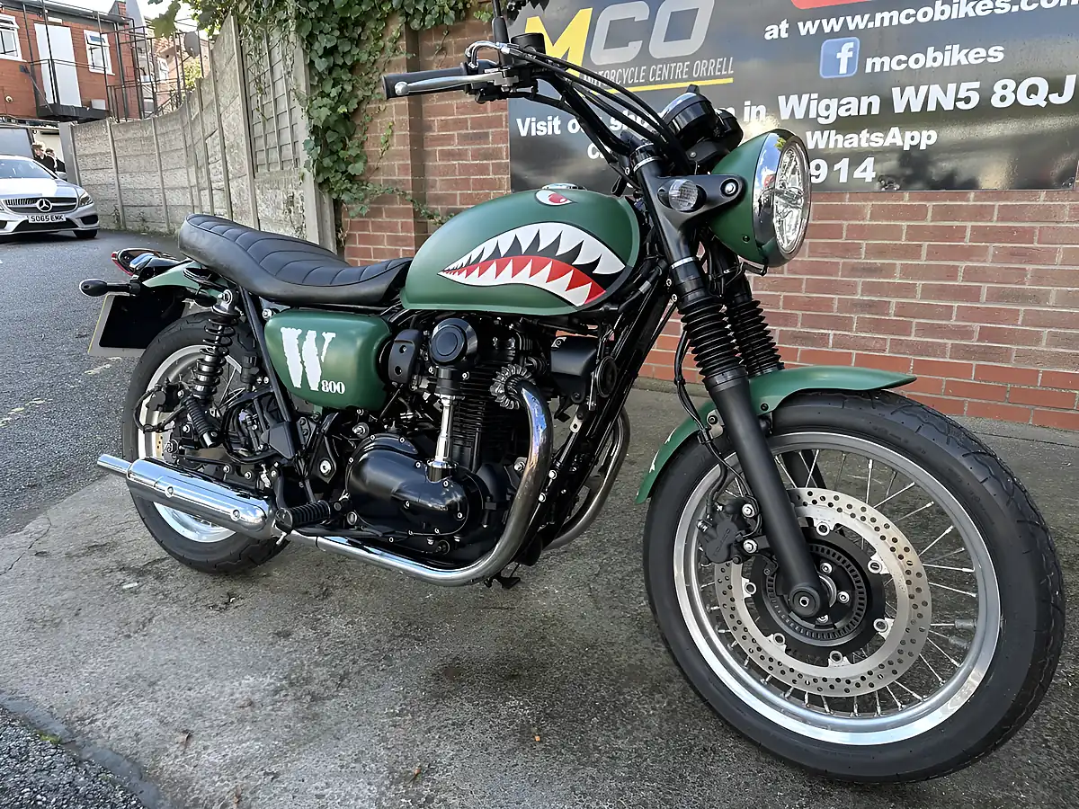 Used 2019 Kawasaki W800 Classic Ej Green - Interior and Exterior details 3