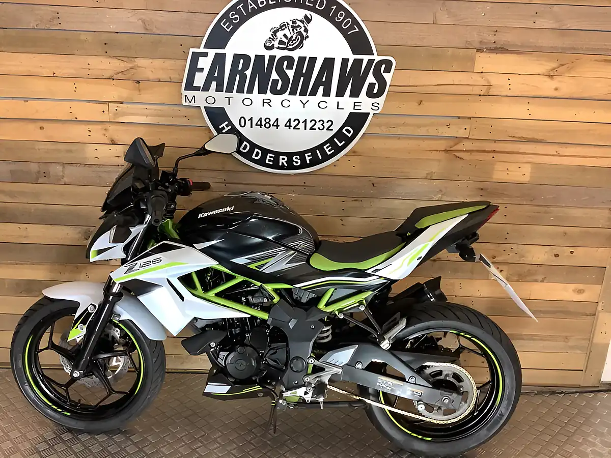 Used 2019 Kawasaki Z Supernaked Black - Interior and Exterior details 2