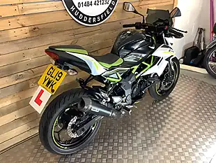 Used 2019 Kawasaki Z Supernaked Black - Interior and Exterior details 4