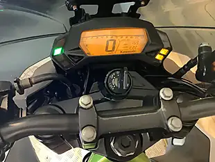 Used 2019 Kawasaki Z Supernaked Black - Interior and Exterior details 7
