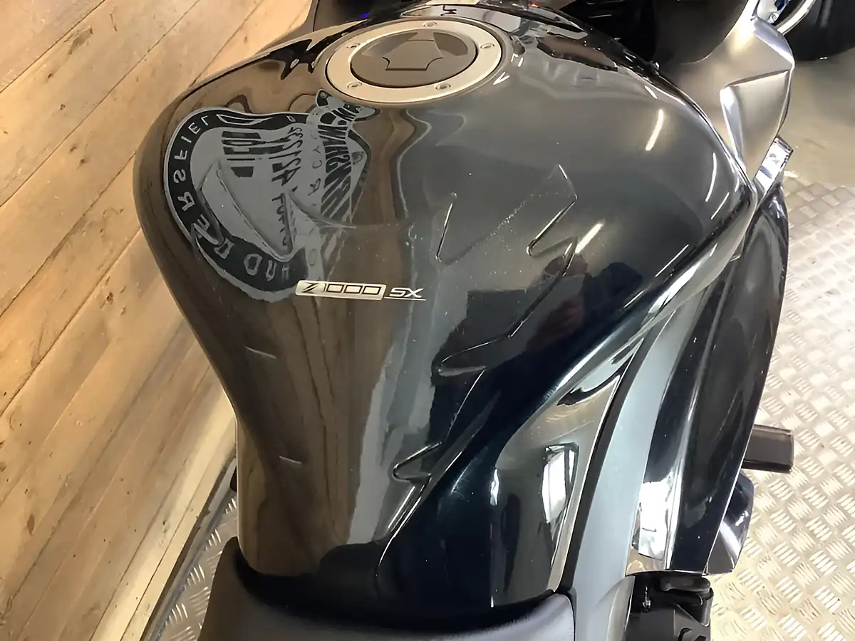 Used 2019 Kawasaki Z1000 Sx Black - Interior and Exterior details 14