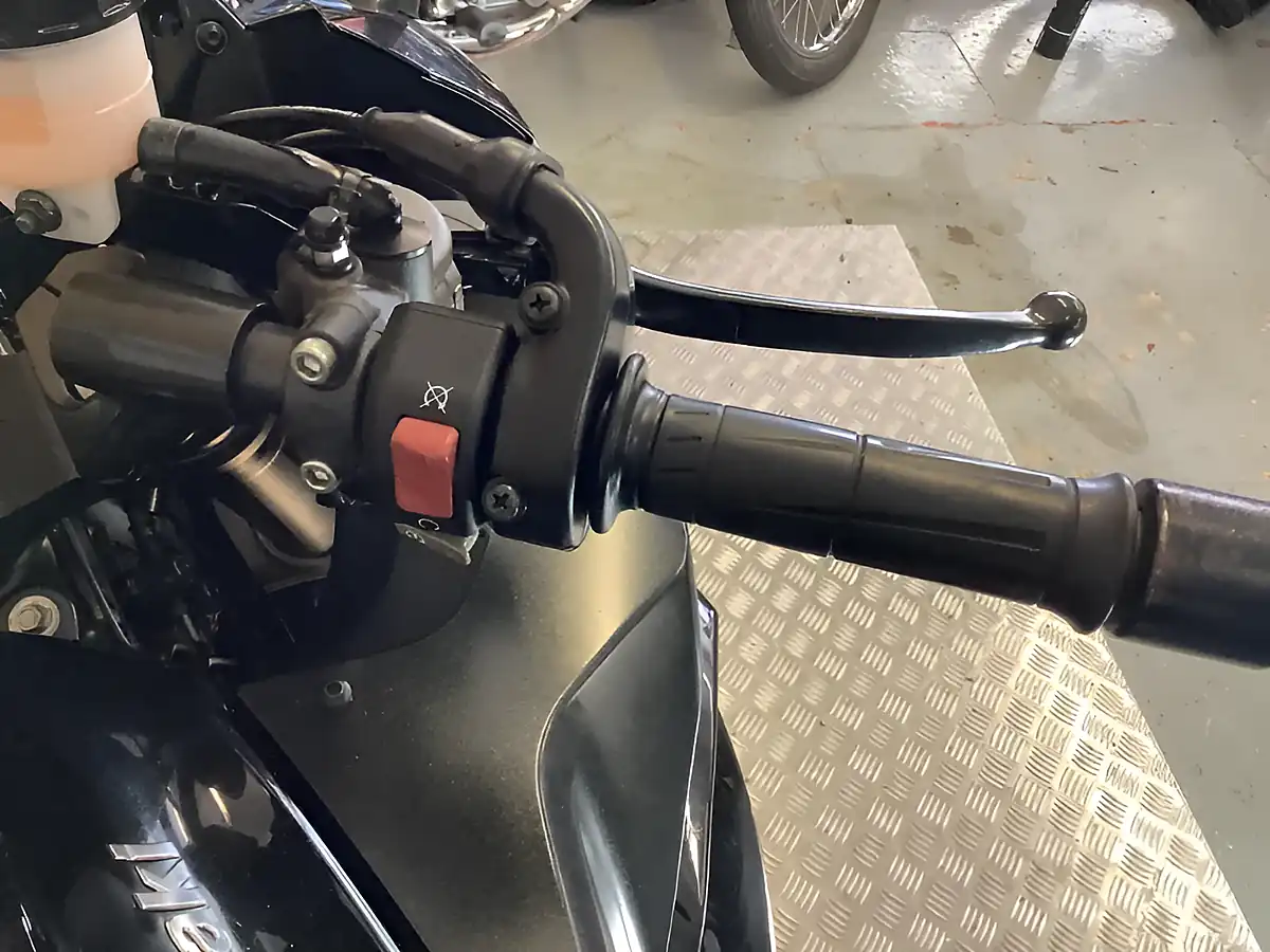 Used 2019 Kawasaki Z1000 Sx Black - Interior and Exterior details 16