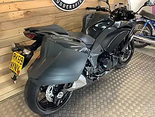 Used 2019 Kawasaki Z1000 Sx Black - Interior and Exterior details 4