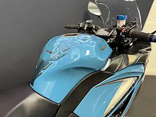 Used 2019 Kawasaki Z1000 Sx - Interior and Exterior details 10