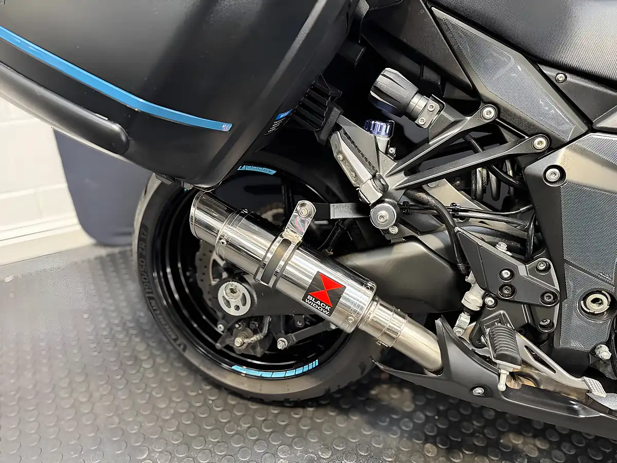 Used 2019 Kawasaki Z1000 Sx - Interior and Exterior details 11