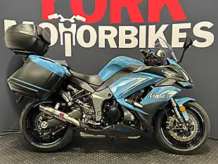 Used 2019 Kawasaki Z1000 Sx - Interior and Exterior details 3