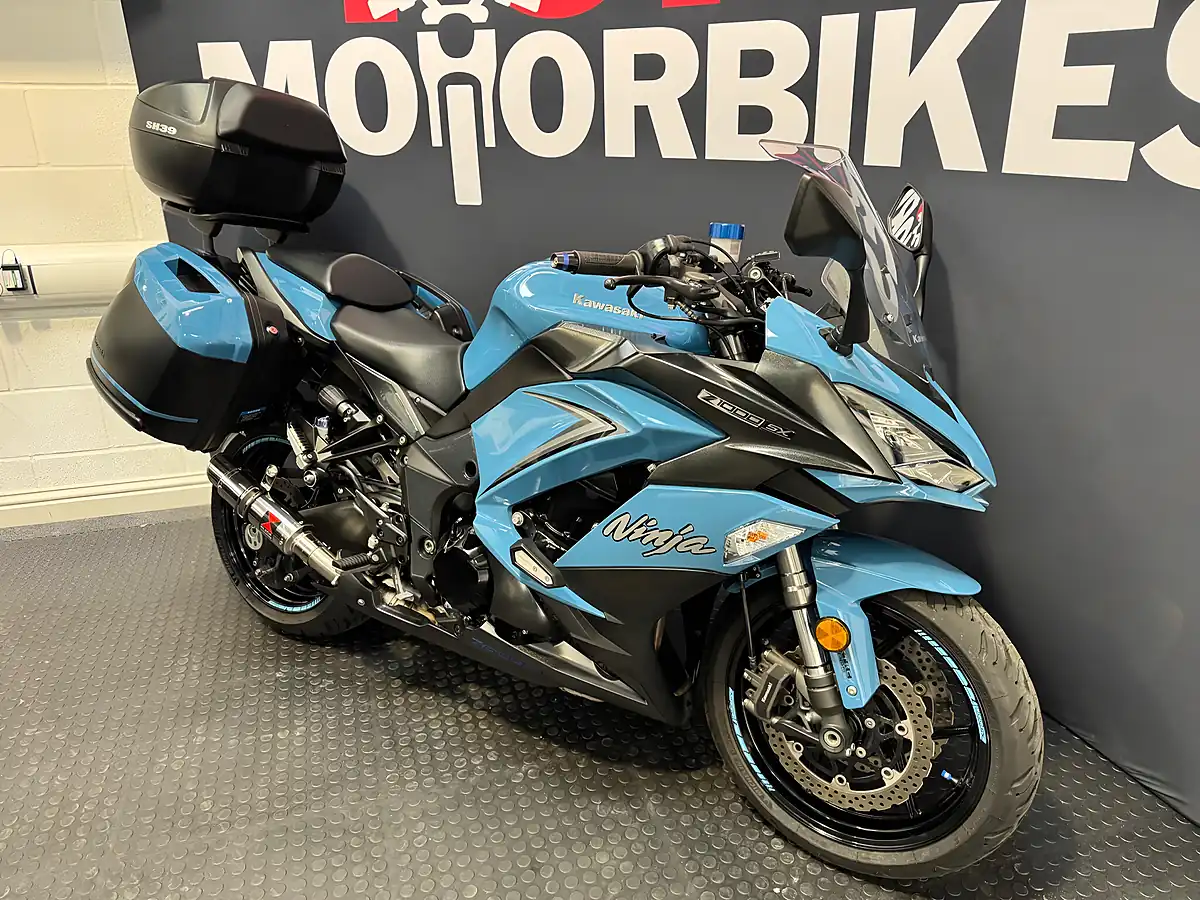 Used 2019 Kawasaki Z1000 Sx - Interior and Exterior details 6