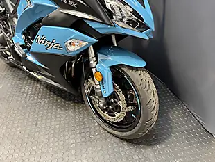 Used 2019 Kawasaki Z1000 Sx - Interior and Exterior details 8
